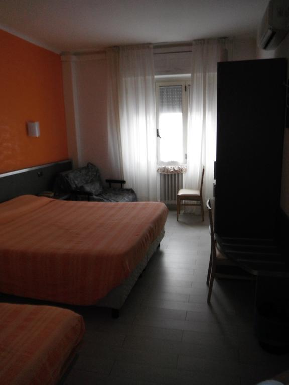 Hotel Renato Sesto San Giovanni Exterior photo